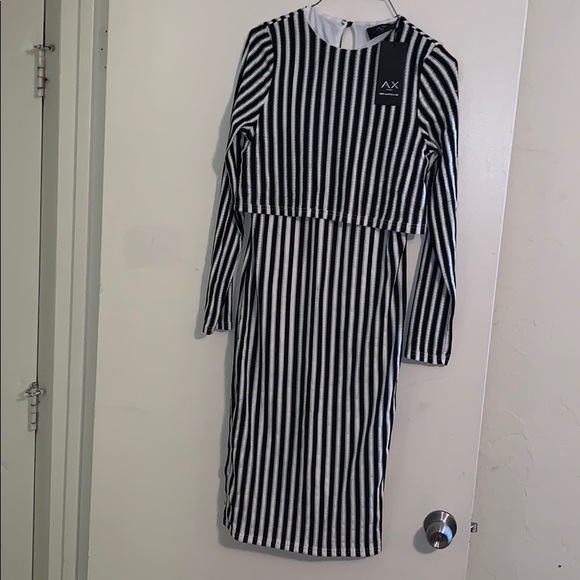 AX Paris Dresses & Skirts - AX PARIS dress sz 8 US and 12UK NEW